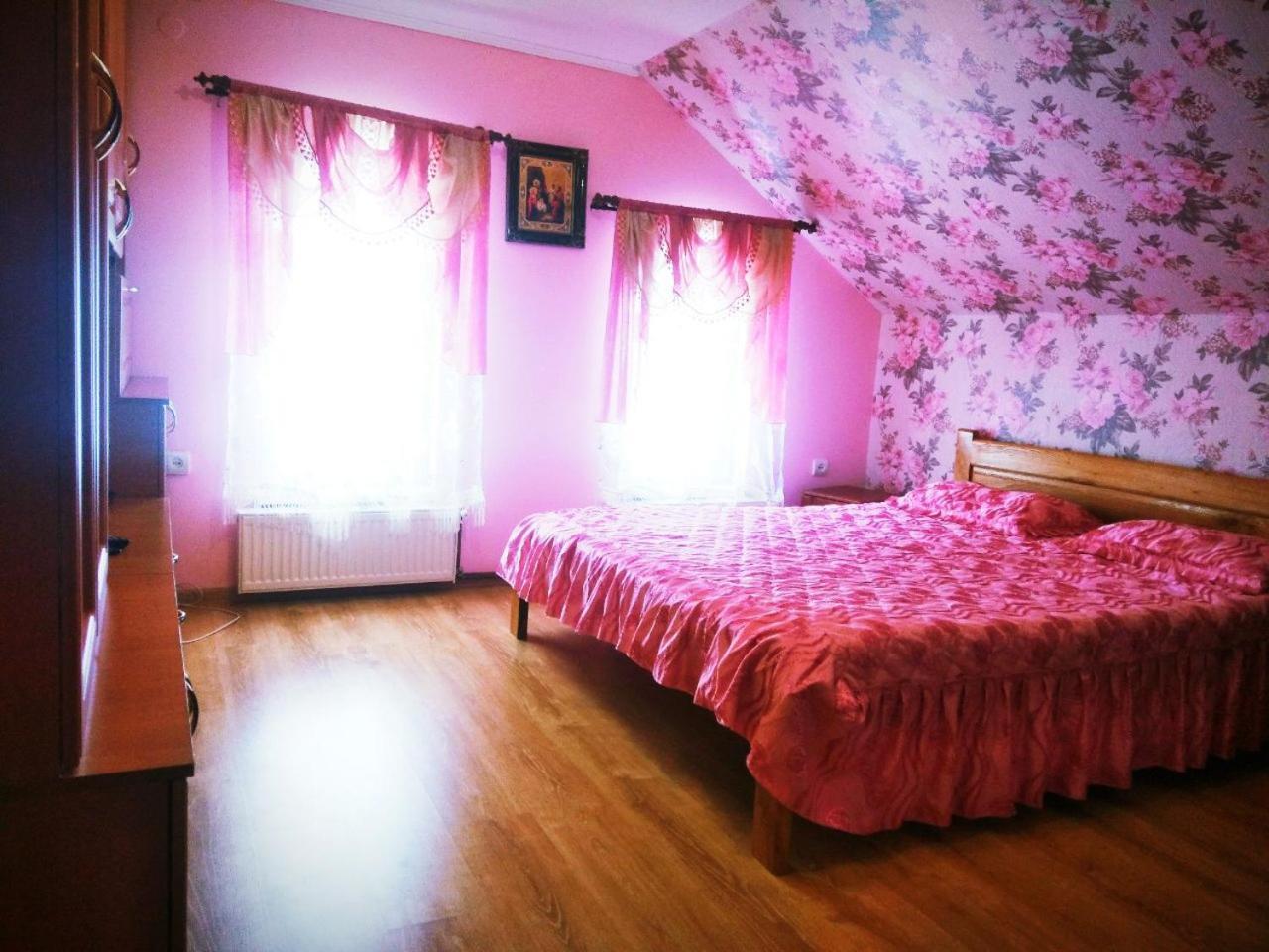 Мирослава Lazeščyna Exteriér fotografie